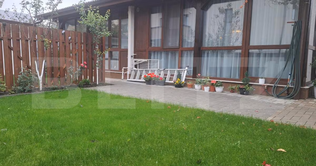 Duplex de vânzare cu 3 camere, mobilat în Sânpetru