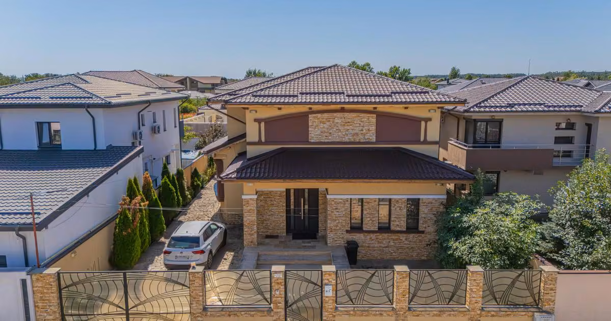 Casă de vânzare cu 5 camere în Corbeanca