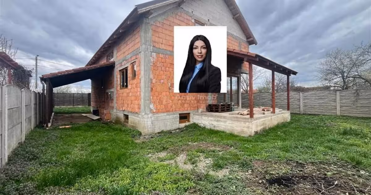 Casă de vânzare cu 6 camere în Coșteiu