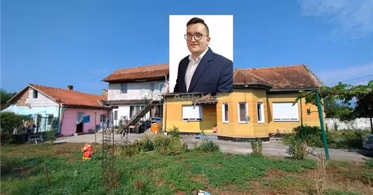 Casă Periferie