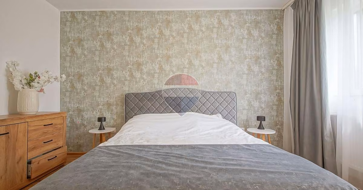 Apartament de vânzare cu 2 camere, mobilat în zona Avantgarden, Brașov