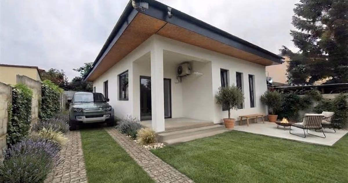 Casă de vânzare cu 3 camere în zona Colentina, Sector 2