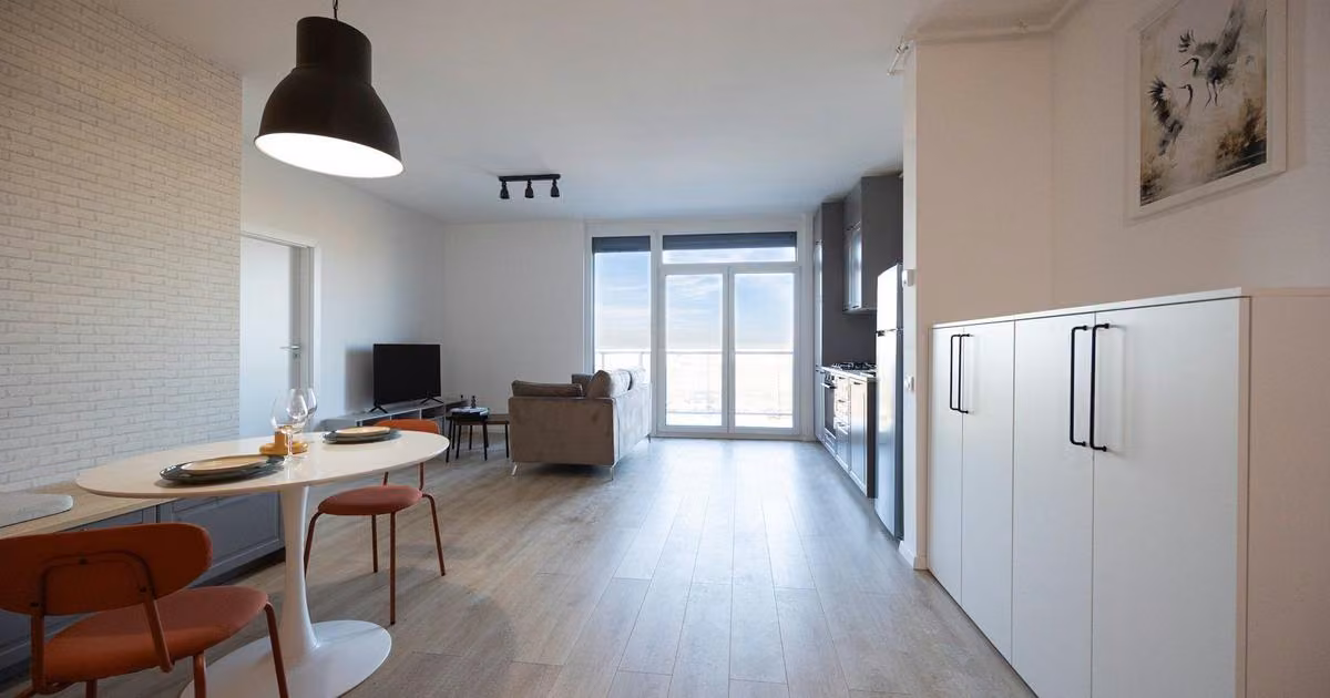Apartament de vânzare cu 2 camere, mobilat în zona UTA, Arad