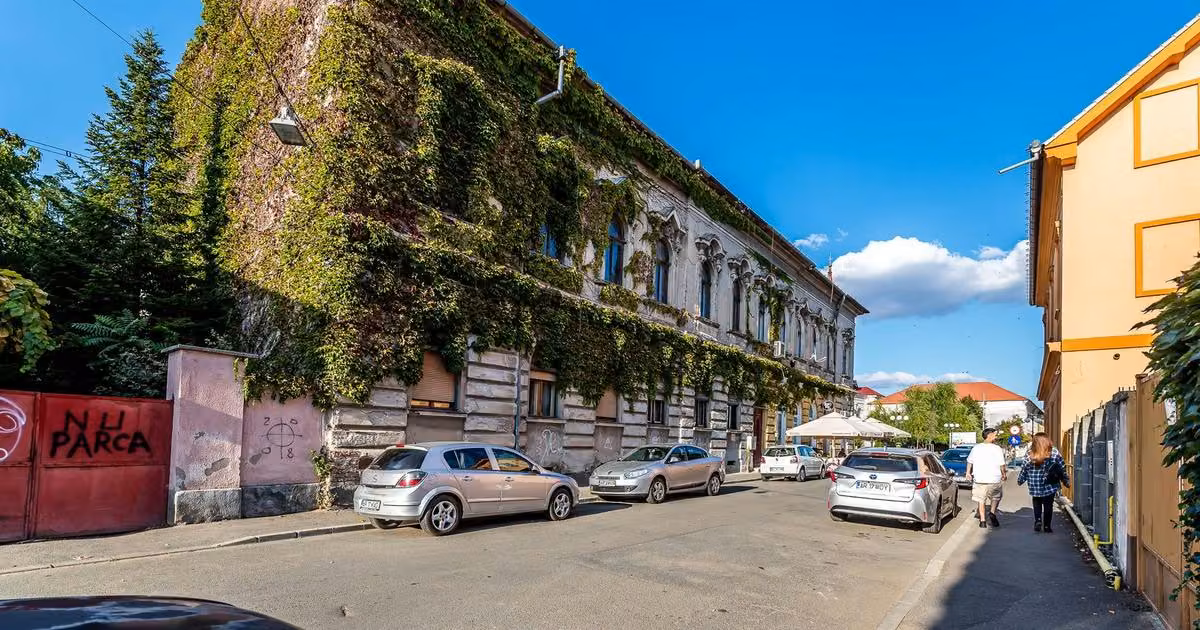 Apartament de vânzare cu 2 camere în zona Central, Arad