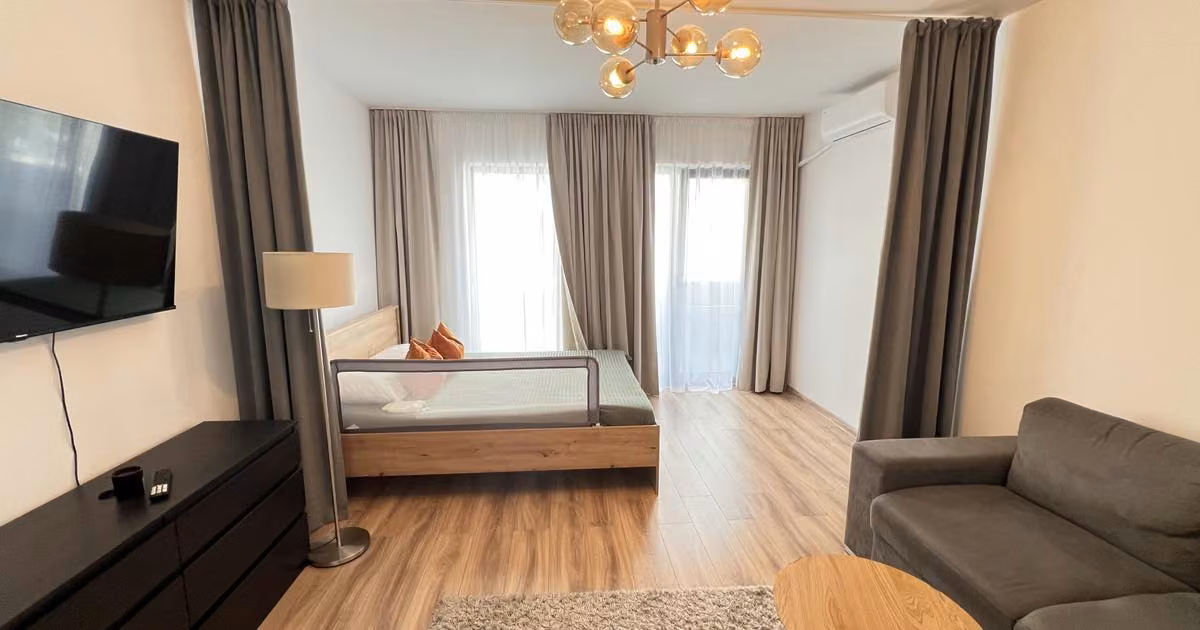 Apartament de vânzare cu 2 camere, mobilat în Cristian