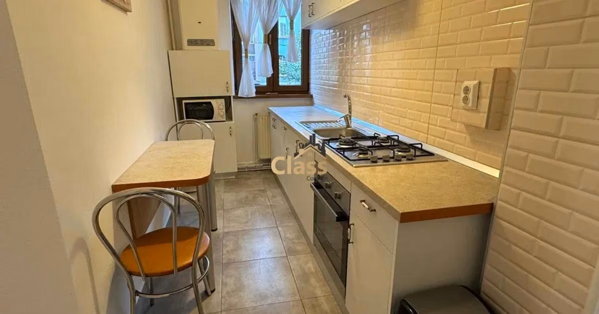 Apartament de vânzare cu 3 camere, mobilat în zona Semicentral, Cluj-Napoca