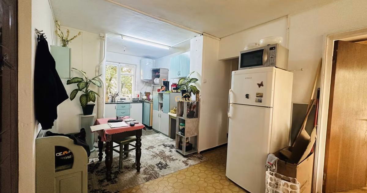 Apartament de vânzare cu 4 camere, mobilat în zona Mănăștur, Cluj-Napoca