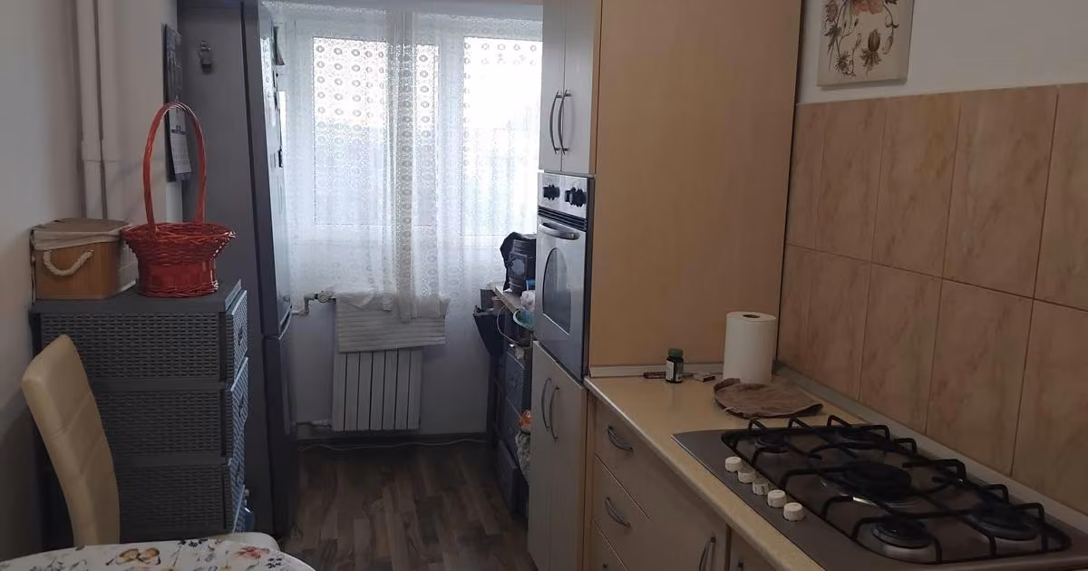 Apartament de vânzare cu 2 camere în zona Abator, Constanța