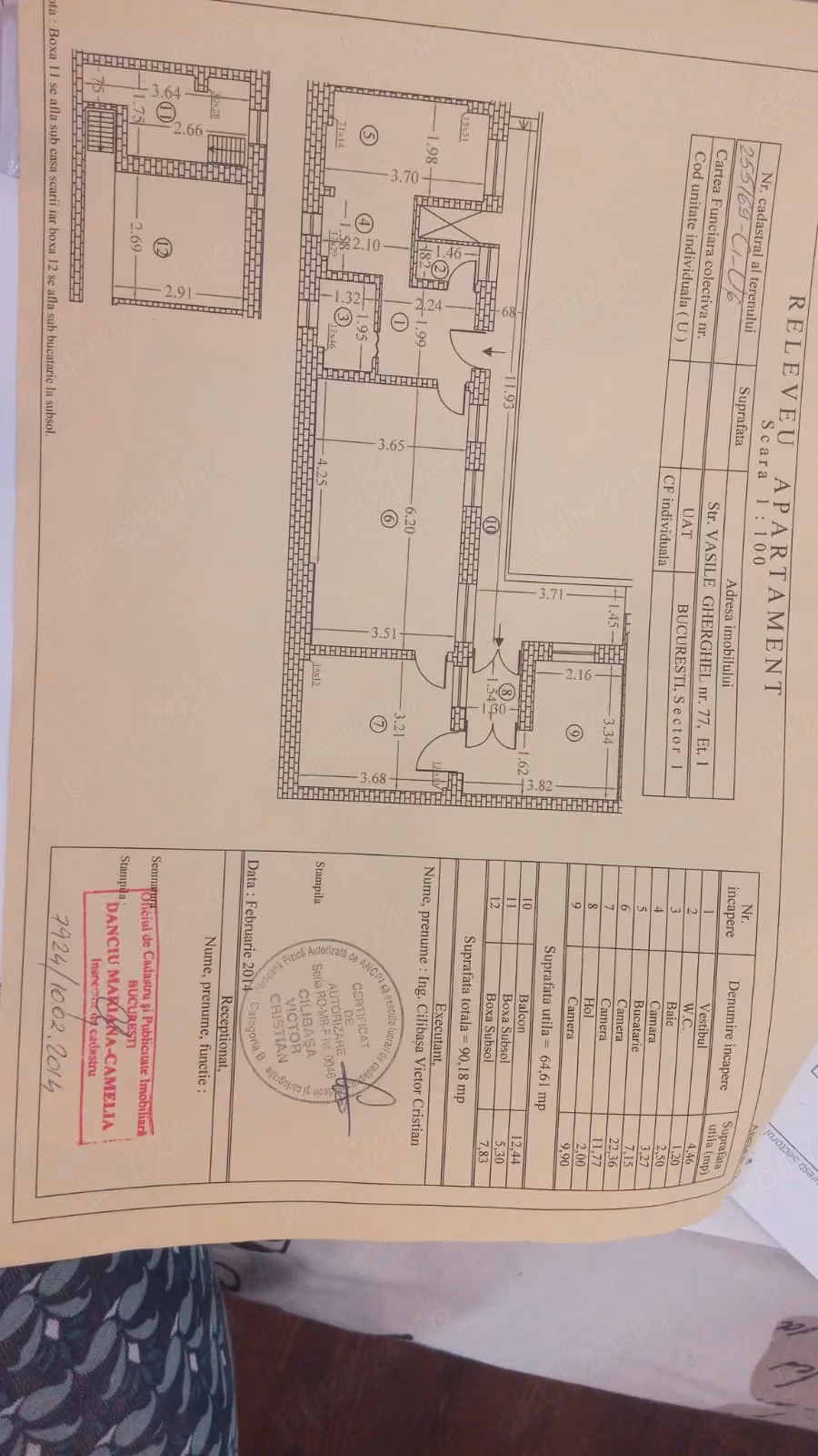 Schimb apartament 3 camere cu casă în București