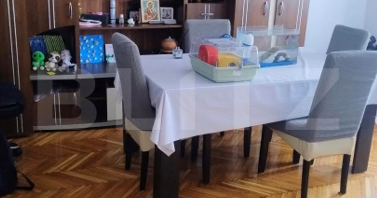 Apartament de vânzare cu 3 camere, mobilat în Dej
