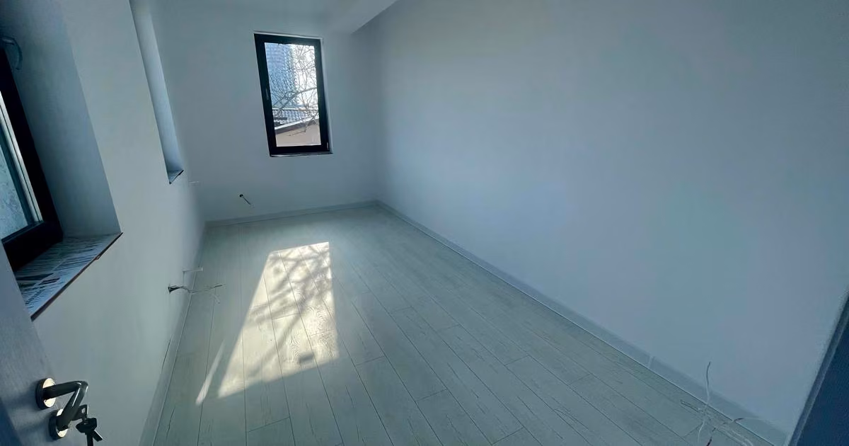Casă individuală de vânzare cu 5 camere în zona Apărătorii Patriei, Sector 4