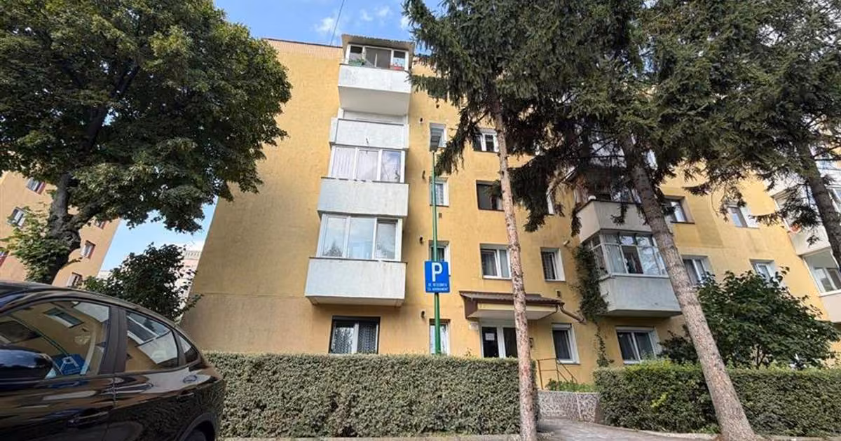 Apartament de vânzare cu 2 camere în zona Blumăna, Brașov
