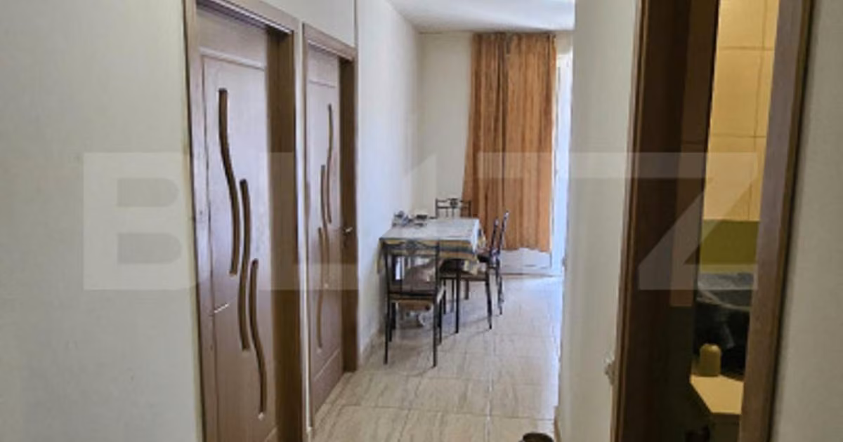 Apartament de vânzare cu 3 camere, mobilat în Florești