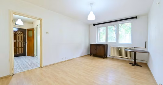 Apartament Titan