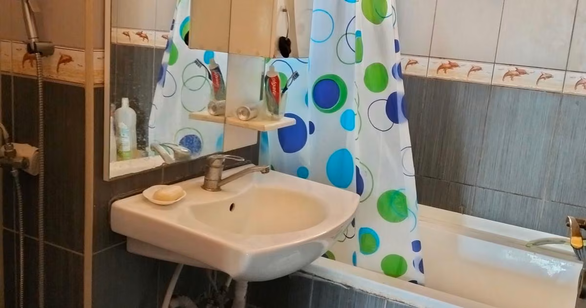 Apartament de vânzare cu 3 camere în zona Central, Râmnicu Vâlcea