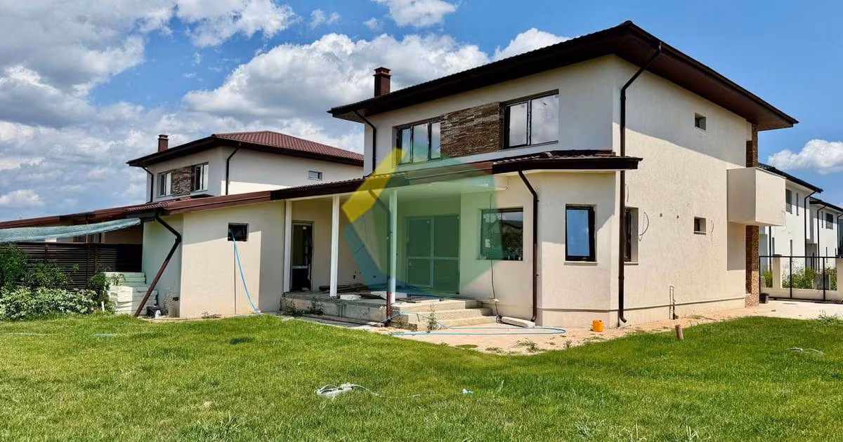Casă individuală de vânzare cu 5 camere în Odăile