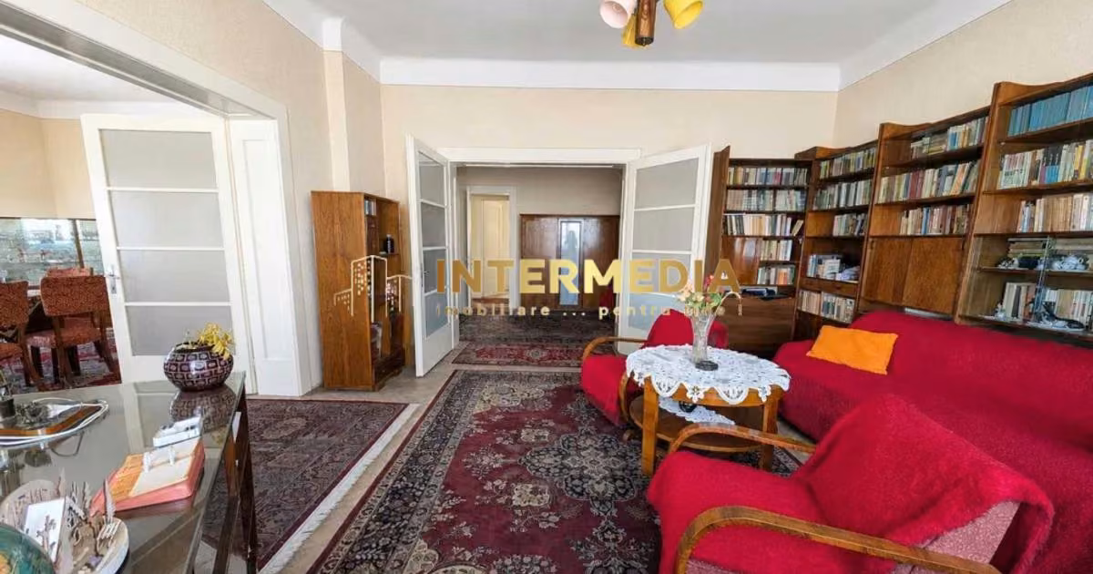 Apartament de vânzare cu 3 camere, mobilat în zona Central, Alba Iulia