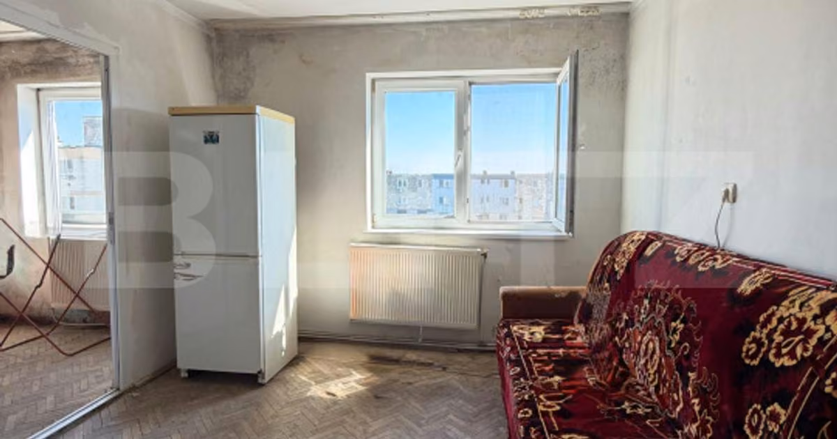 Apartament de vânzare cu 3 camere, mobilat în Turda
