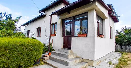 Casă Călinești