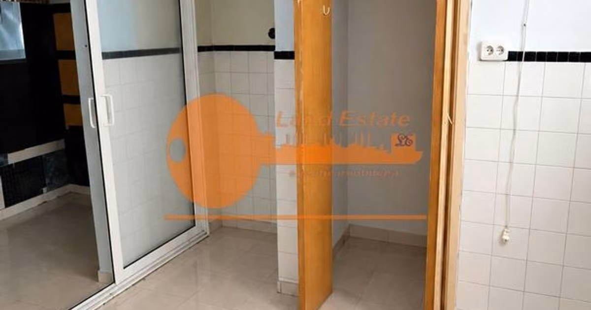 Apartament de vânzare cu 2 camere în zona Giurgiului, Sector 4
