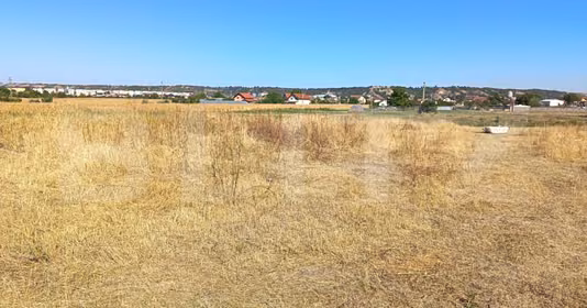 Teren Exterior Sud