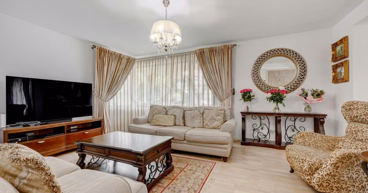 Casă individuală de vânzare cu 5 camere în zona Iancu Nicolae, Sector 1