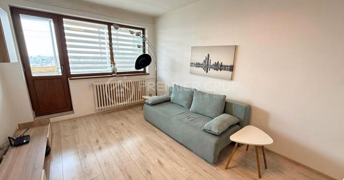 Apartament de vânzare cu 3 camere în zona Tătărași, Iași