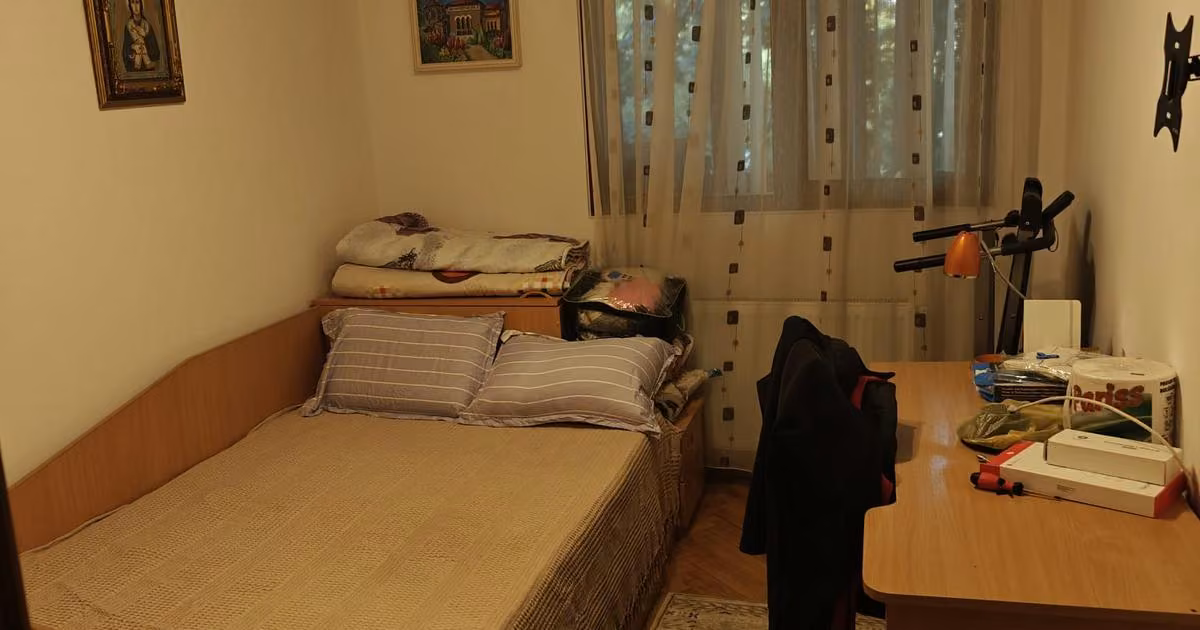 Apartament de vânzare cu 4 camere în zona Titan, Sector 3