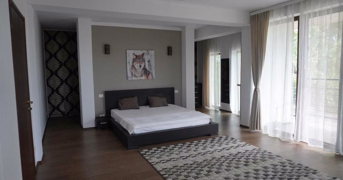 Casă individuală de vânzare cu 5 camere în Dragomirești-Vale
