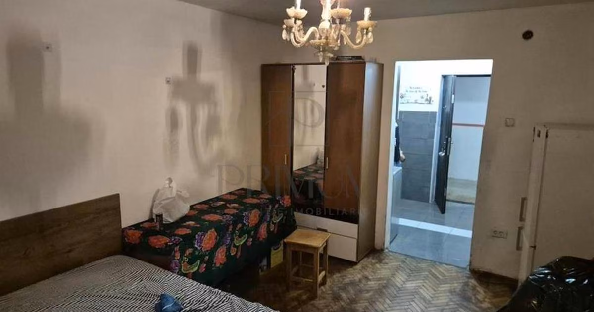 Garsonieră de vânzare, mobilată în zona Complex Studențesc, Timișoara