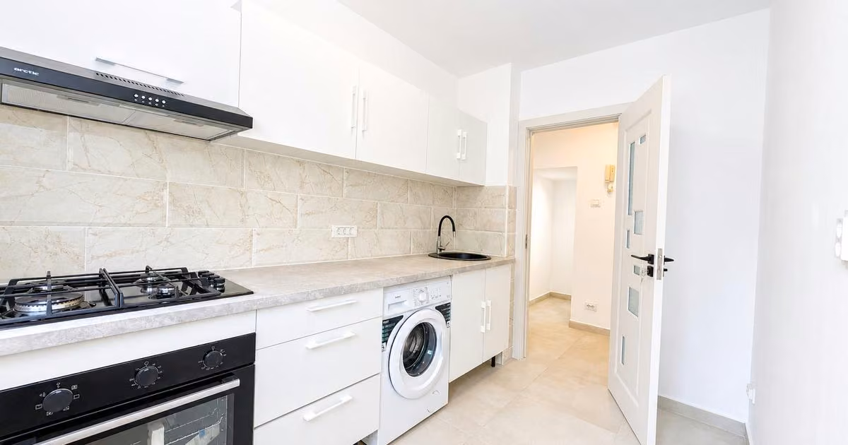 Apartament de vânzare cu 3 camere, mobilat în zona Gara de Nord, Sector 1