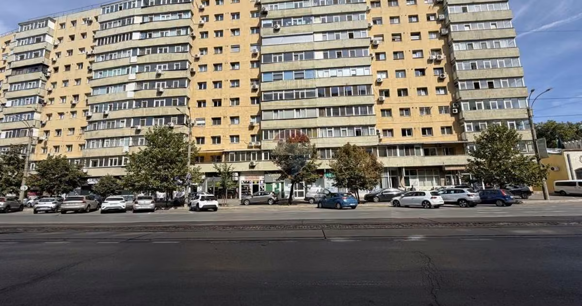 Apartament de vânzare cu 3 camere în zona Iancului, Sector 2
