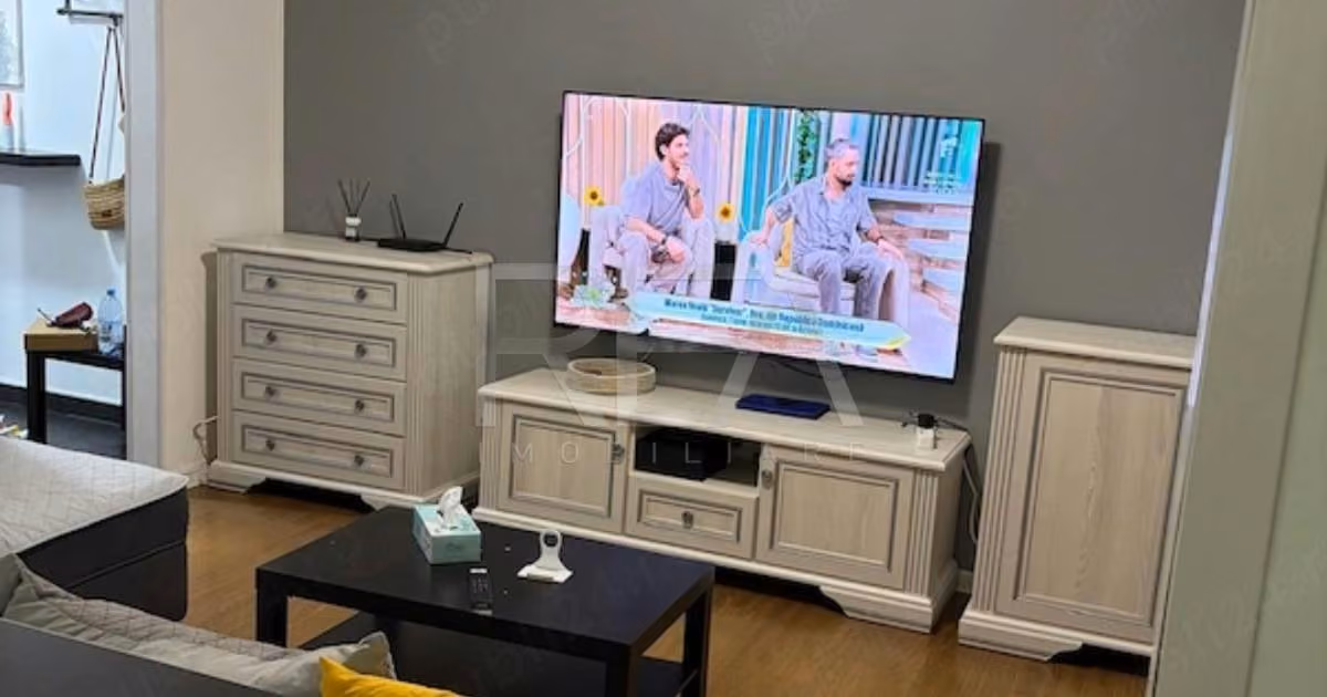 Apartament de vânzare cu 3 camere, mobilat în zona Berceni, Sector 4