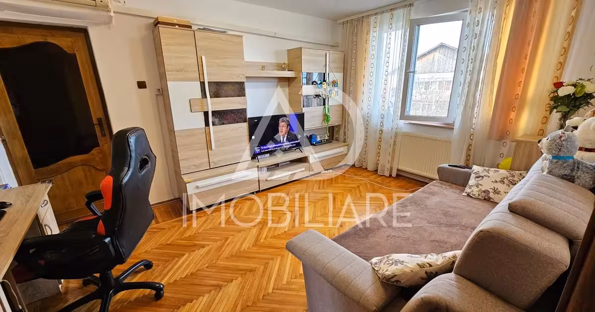 Apartament de vânzare cu 2 camere în zona Central, Târgu Jiu