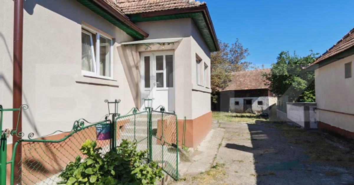 Casă individuală de vânzare cu 2 camere, mobilată în Moldovenești