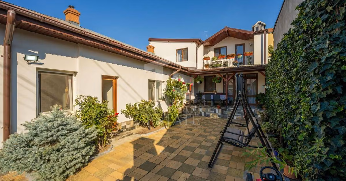 Casă individuală de vânzare cu 4 camere în zona Ferentari, Sector 5