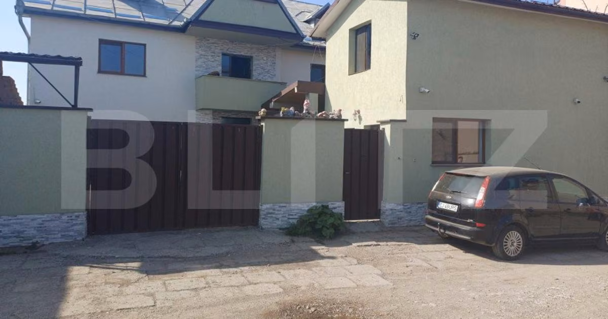 Casă individuală de vânzare cu 9 camere, mobilată în Turda