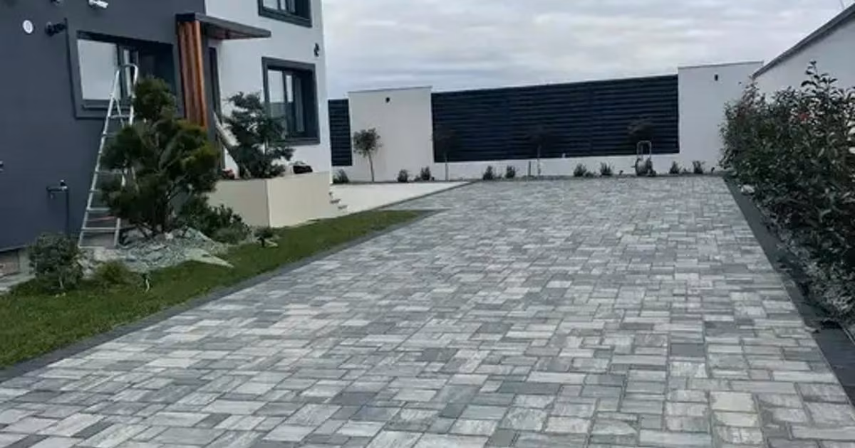Casă de vânzare cu 8 camere, mobilată în zona Pipera, Sector 1