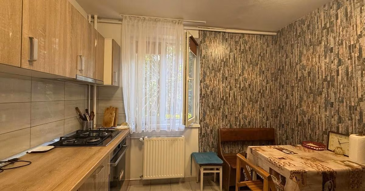 Apartament de vânzare cu 3 camere, mobilat în zona Brâncoveanu, Sector 4