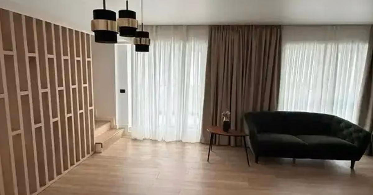 Penthouse de vânzare cu 3 camere, mobilat în zona Berceni, Sector 4