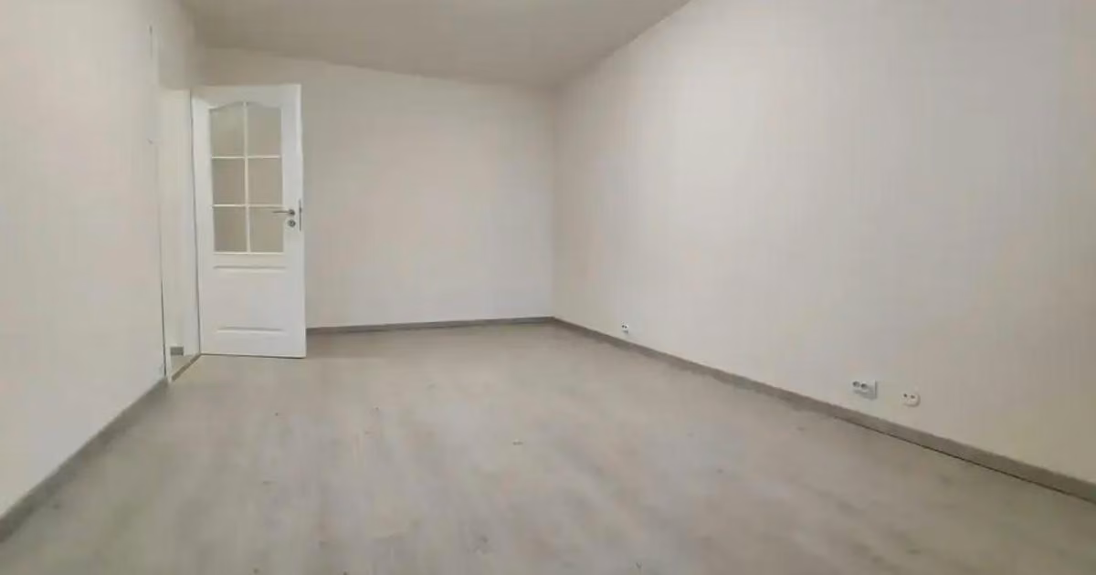 Apartament de vânzare cu 3 camere în zona Ferentari, Sector 5