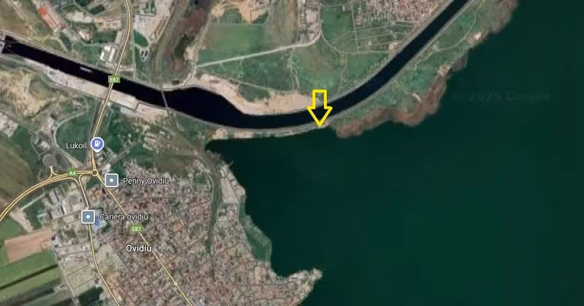 Teren de vânzare de 10000 mp, în Ovidiu