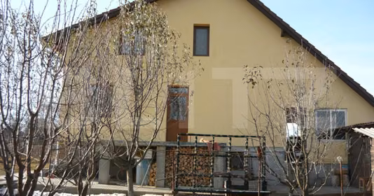 Casă Nord-Est
