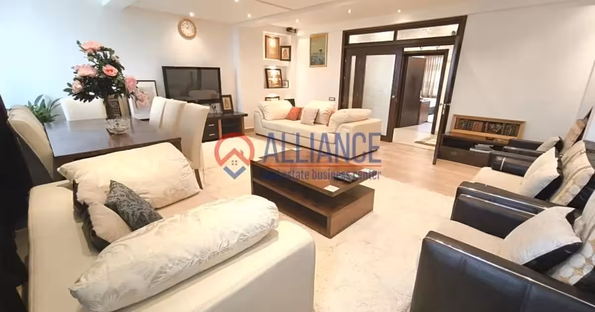 Apartament de vânzare cu 3 camere în Mamaia