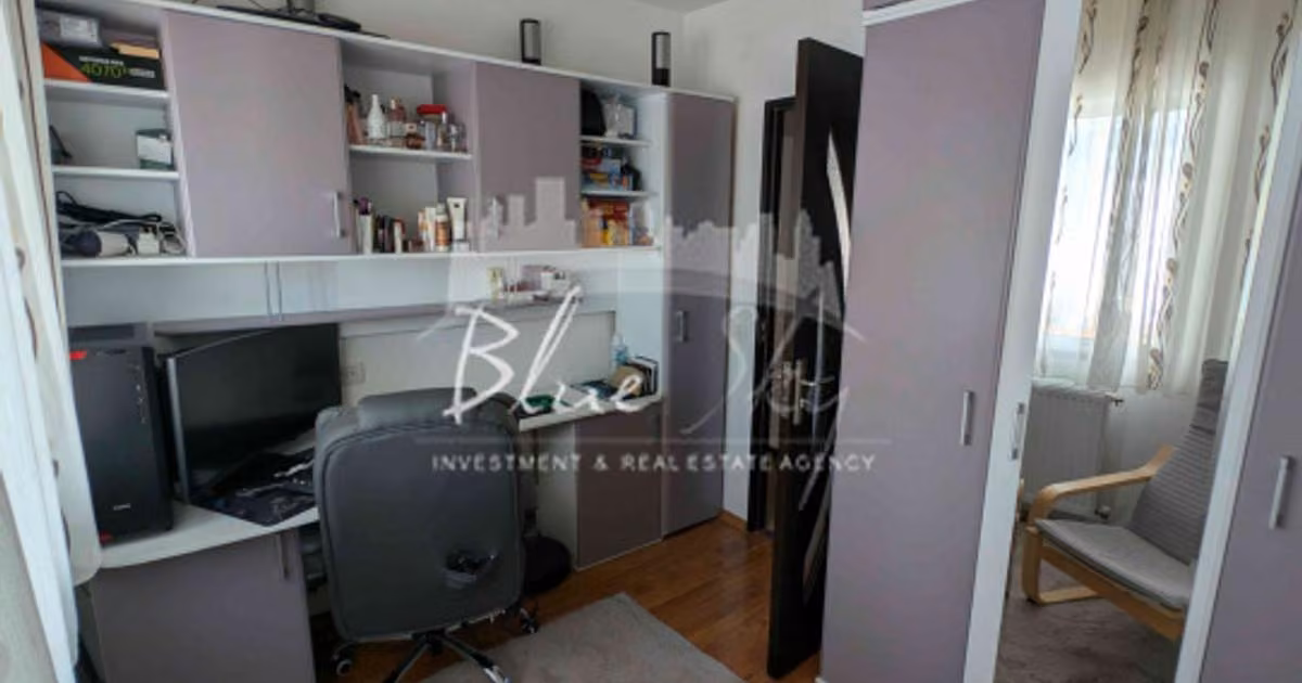 Apartament de vânzare cu 3 camere, mobilat în zona Inel II, Constanța