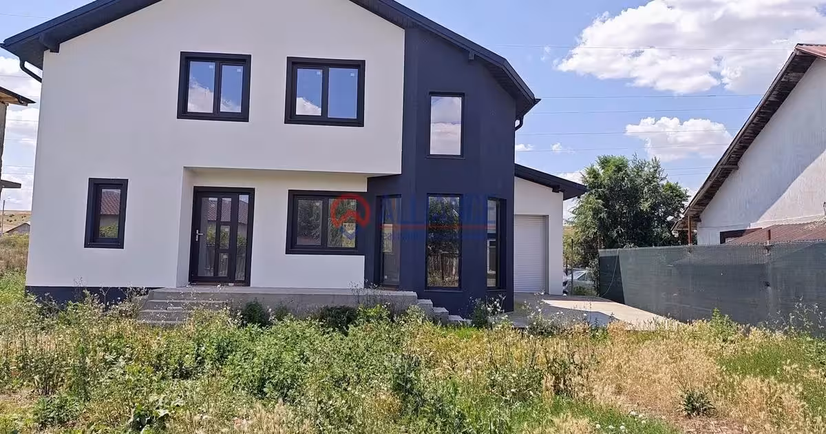 Casă de vânzare cu 4 camere în Valu lui Traian
