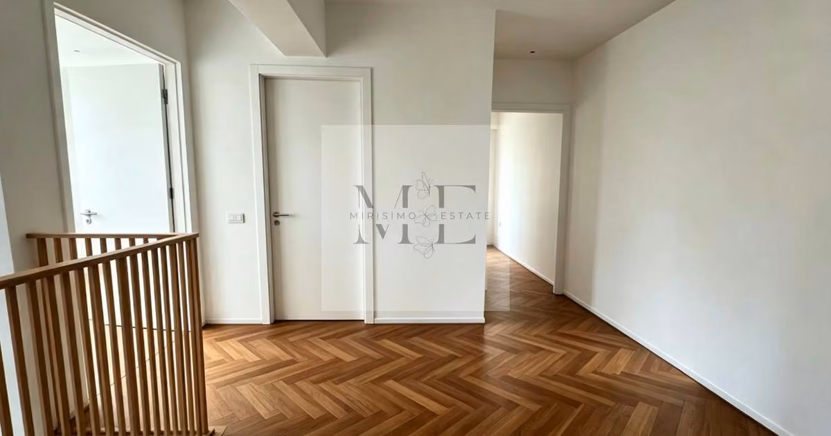 Apartament de vânzare cu 3 camere în zona Berceni, Sector 4