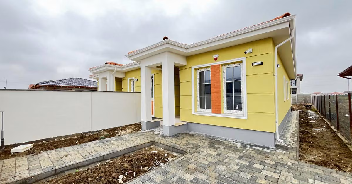 Duplex de vânzare cu 3 camere în Moșnița Nouă