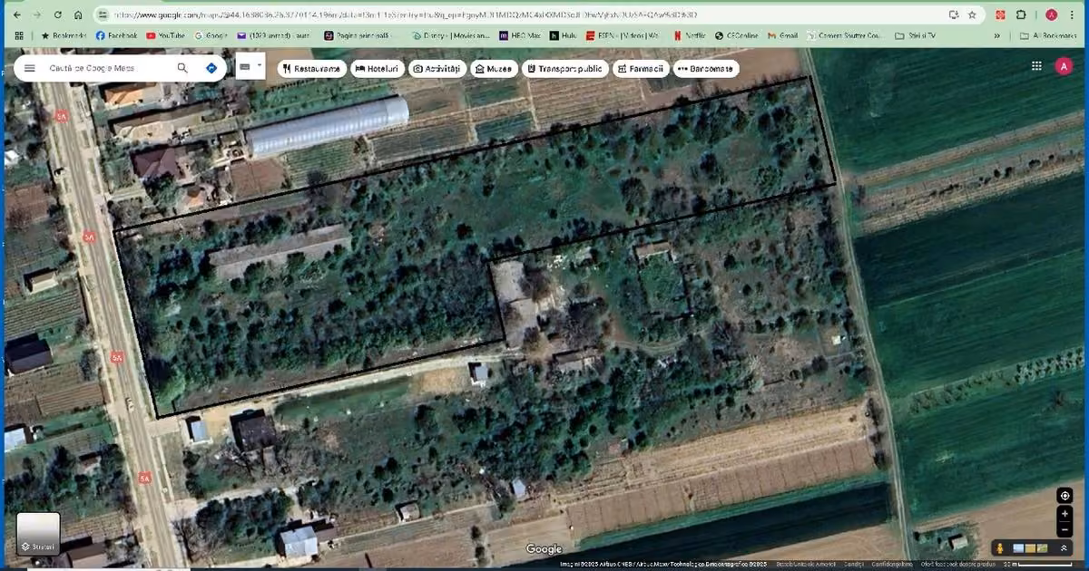 Teren Construcții intravilan de vânzare de 15000 mp, în Hotarele