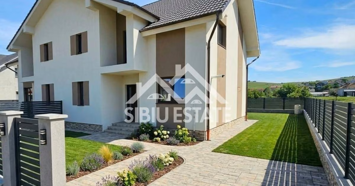 Duplex de vânzare cu 4 camere, mobilat în Șura Mare
